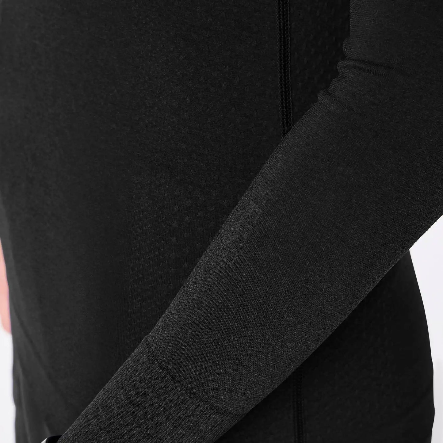 Salta ¼ Zip Long-Sleeve Underscrub
