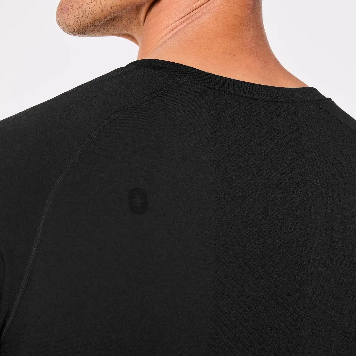 Makato Seamless Short-Sleeve Underscrub