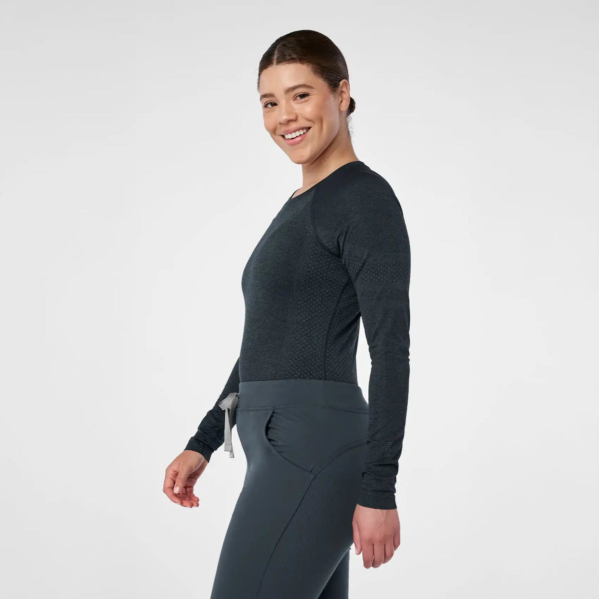 Salta Seamless Long-Sleeve Underscrub