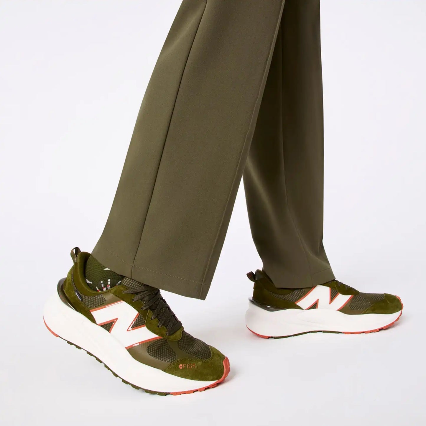 FIGS | New Balance 3447 GORE-TEX®