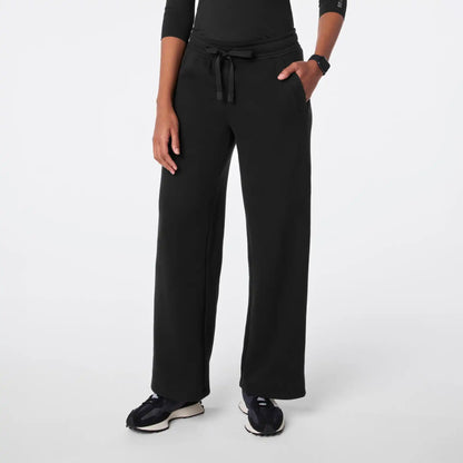 Off-Shift Wide-Leg Sweatpants™
