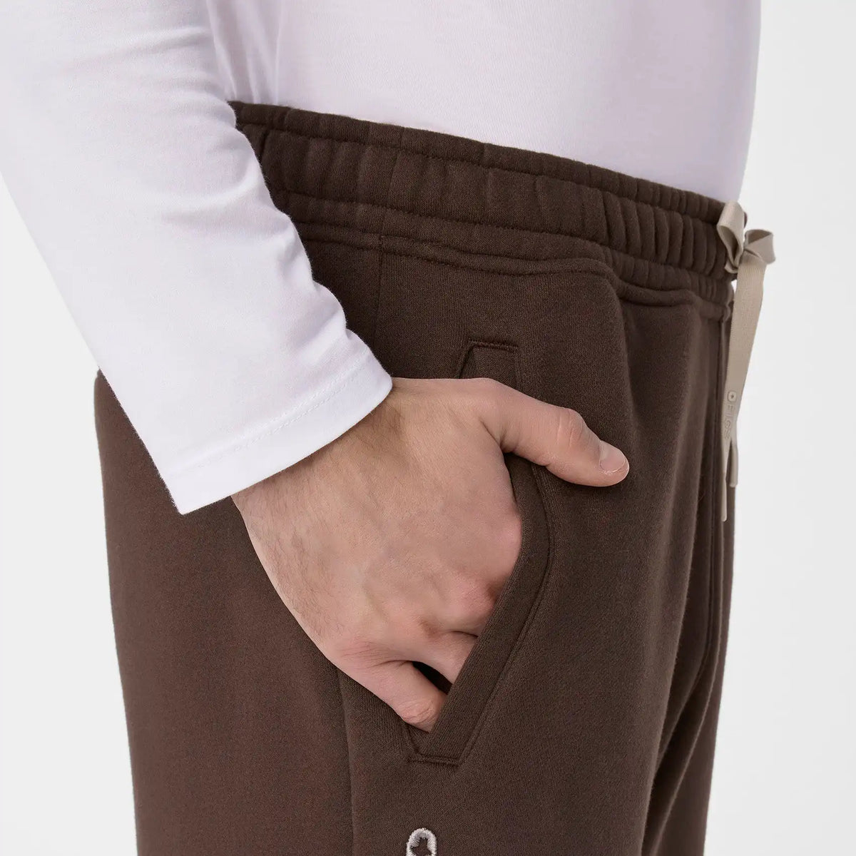 Off-Shift Straight-Leg Sweatpants™