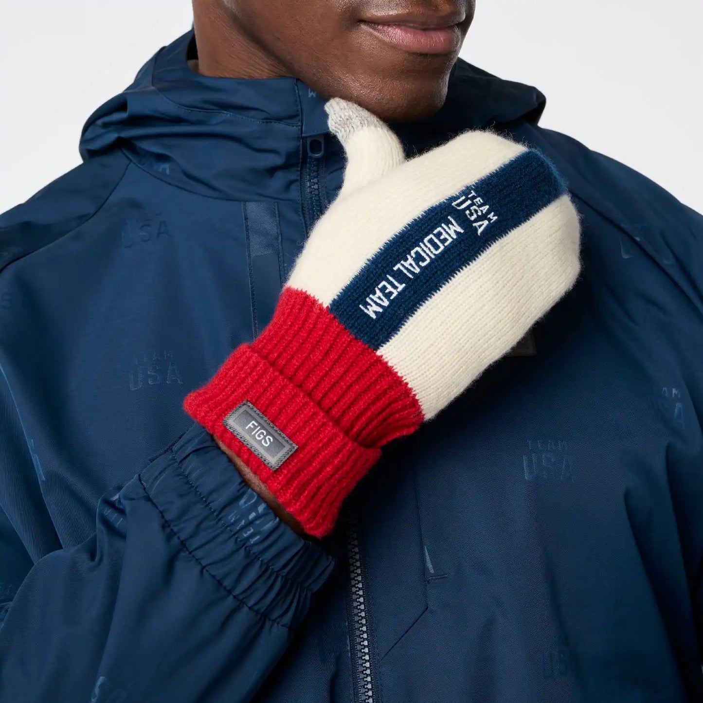 FIGS x Team USA Knit Gloves