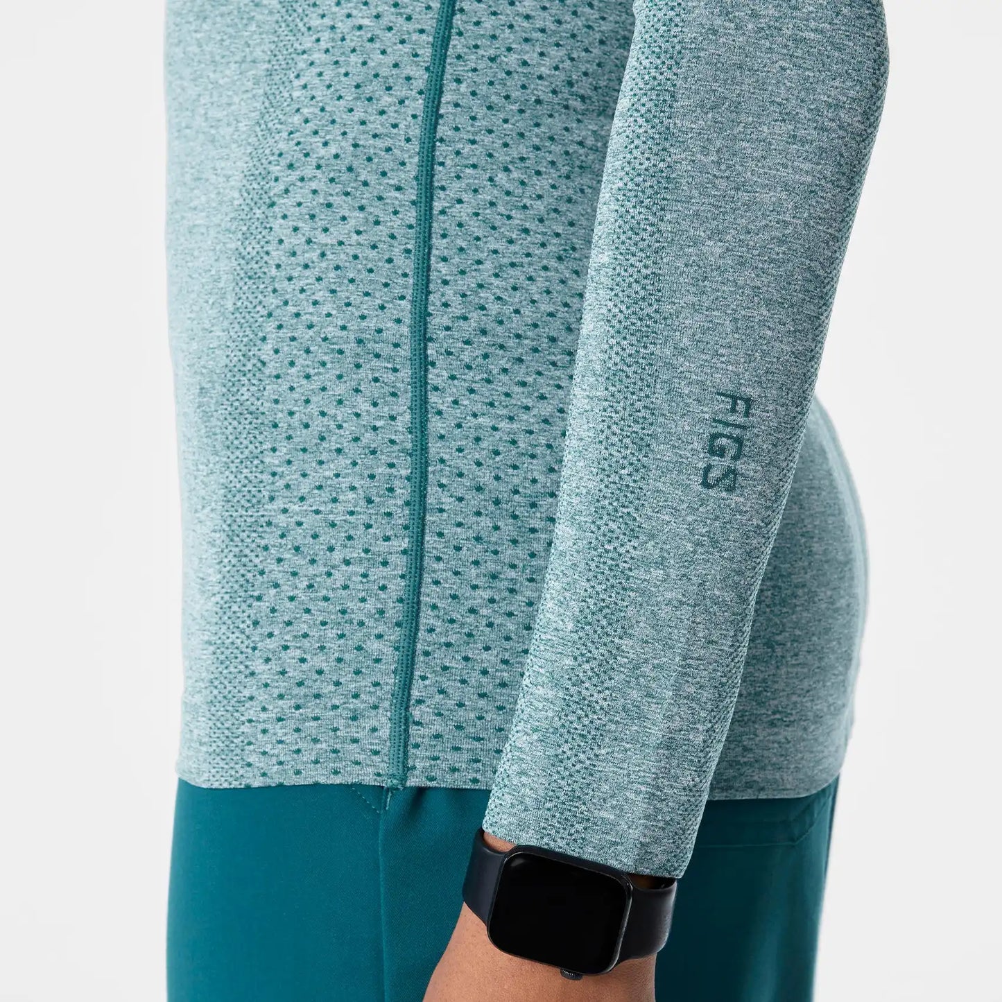 Salta Seamless Long-Sleeve Underscrub