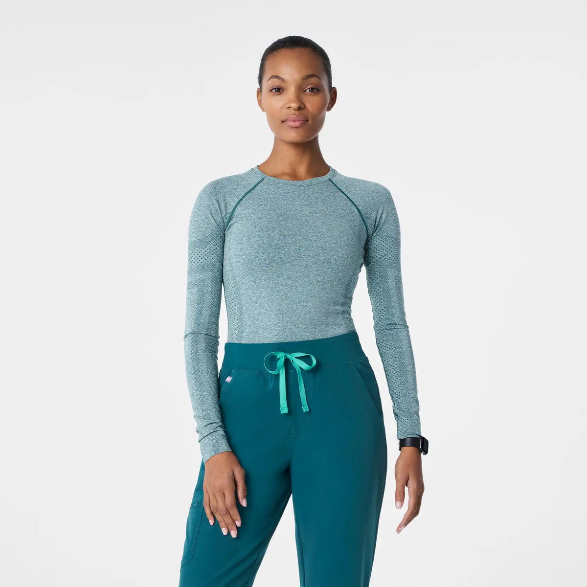 Salta Seamless Long-Sleeve Underscrub