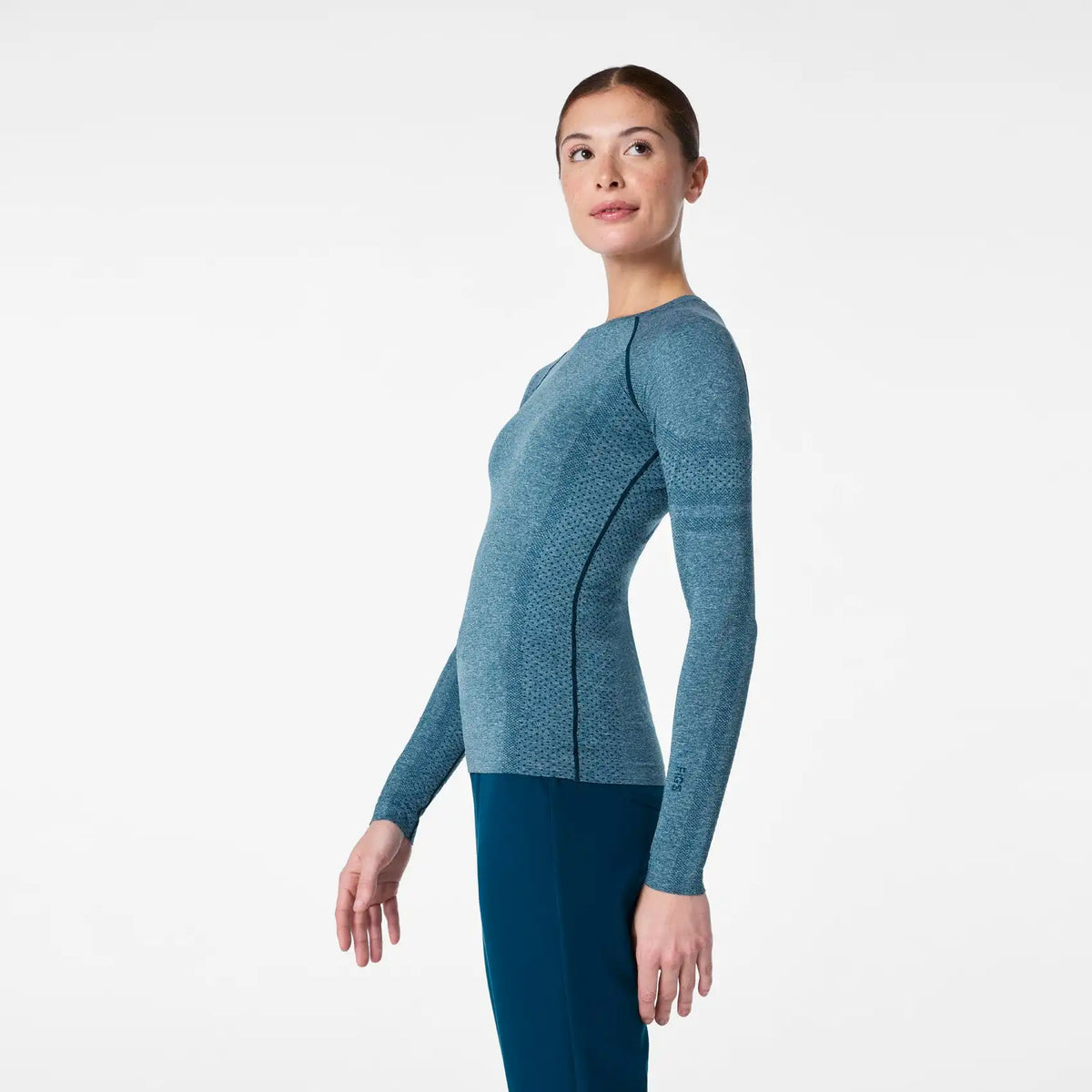 Salta Seamless Long-Sleeve Underscrub