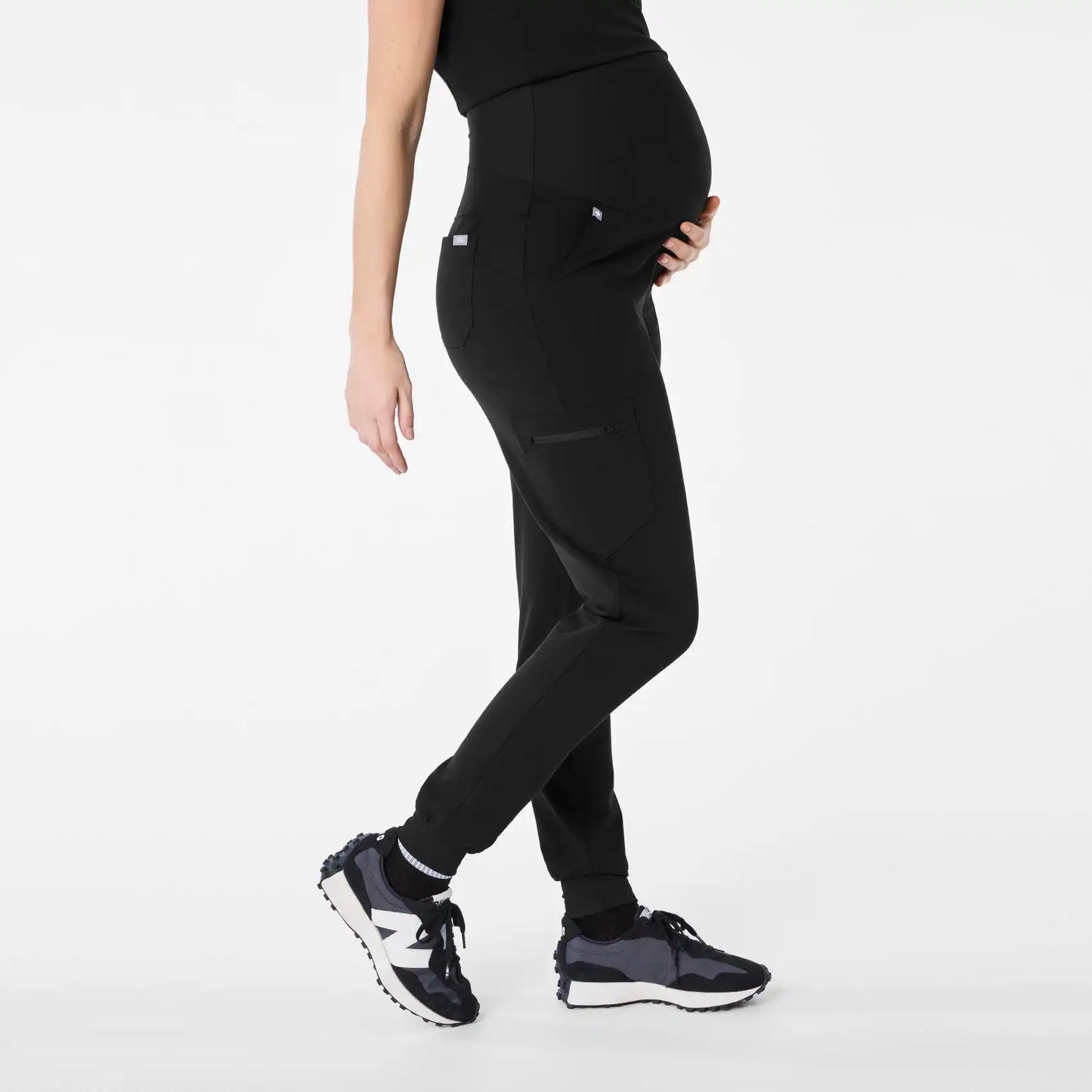 Zamora Maternity Jogger Scrub Pant