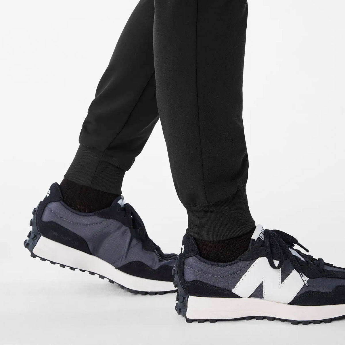 Zamora Maternity Jogger Scrub Pant