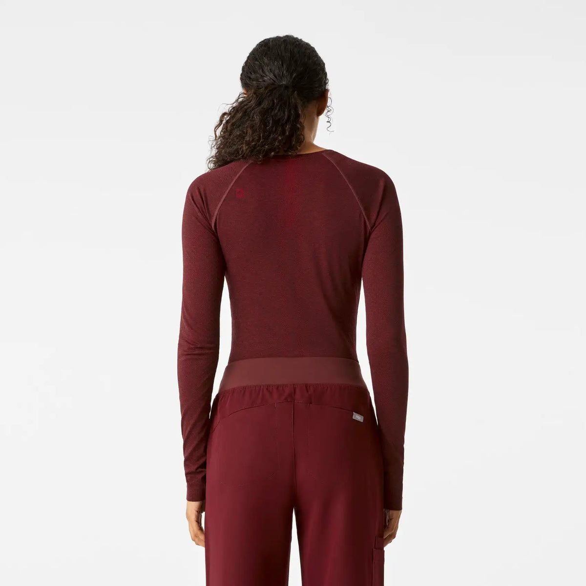 Salta Seamless Long-Sleeve Underscrub