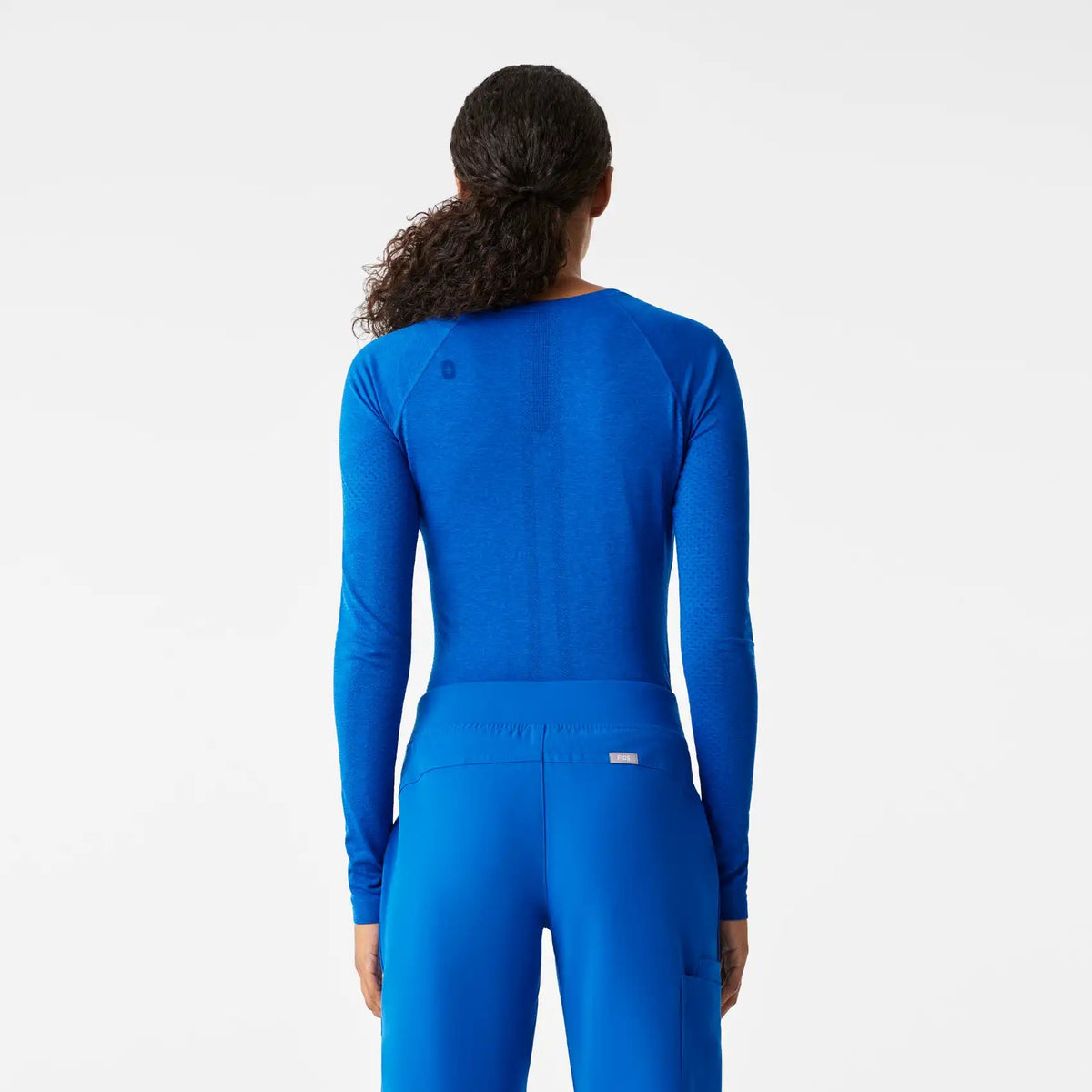 Salta Seamless Long-Sleeve Underscrub